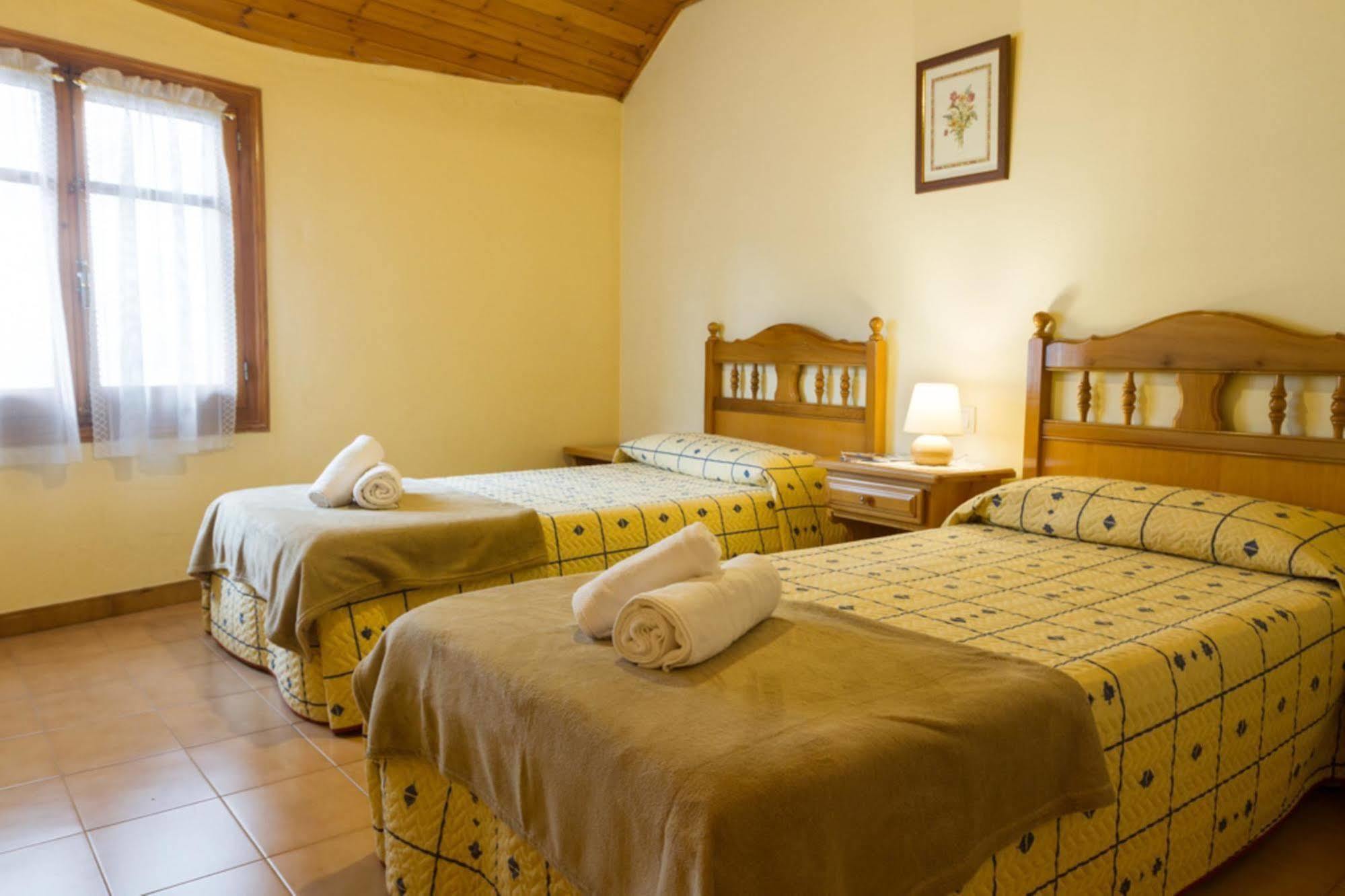 Hostal Aiguamog Саларду Экстерьер фото