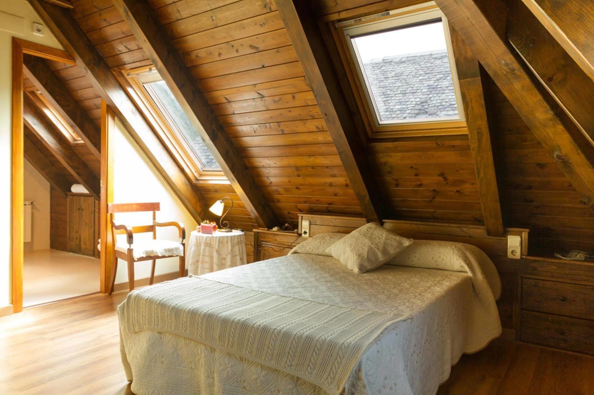 Hostal Aiguamog Саларду Экстерьер фото