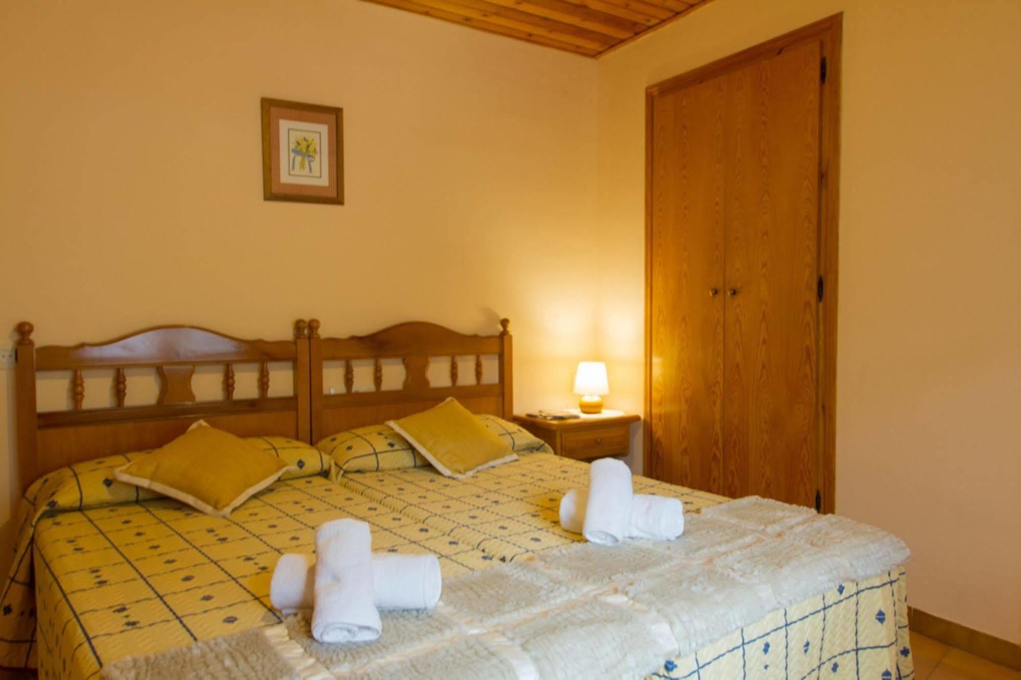Hostal Aiguamog Саларду Экстерьер фото